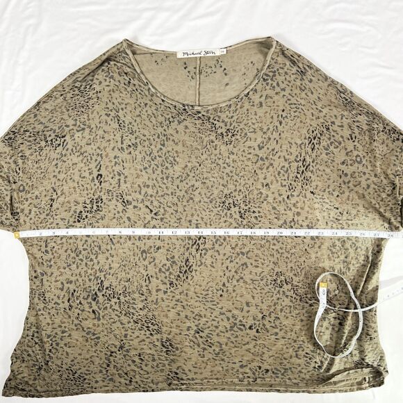 Michael Stars Top Tshirt OS Leopard Animal Green‎ Boho Oversized Mob Wife Casual - Picture 5 of 10
